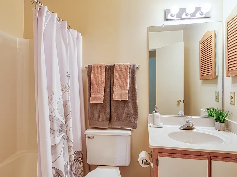Summer Station Apartments Where Comfort Meets Coastal Living — Photo 158