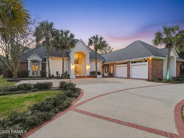 327 Beverly Dr, Lafayette, LA 70503