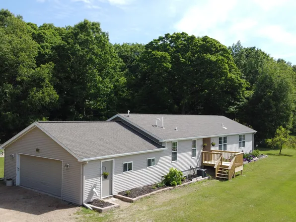 1126 One Mile Rd, Blanchard, MI 49310