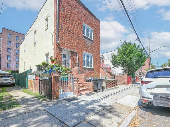 2518 W 1st St, Brooklyn, NY 11223