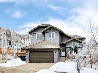 2208 SE Sirocco Dr SW, Calgary, AB T3H 2T9