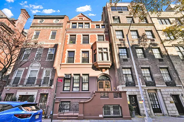 Rented by Brownstone Property Group | media 3