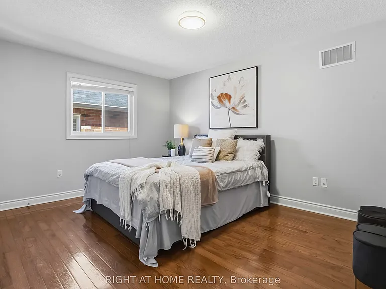 1649 Quail Run Dr #MAIN — Photo 32