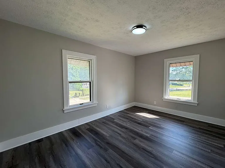 1700 E 290th St #2 — Photo 12