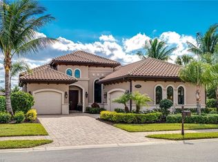 7372 Lantana Way, Naples, FL 34119