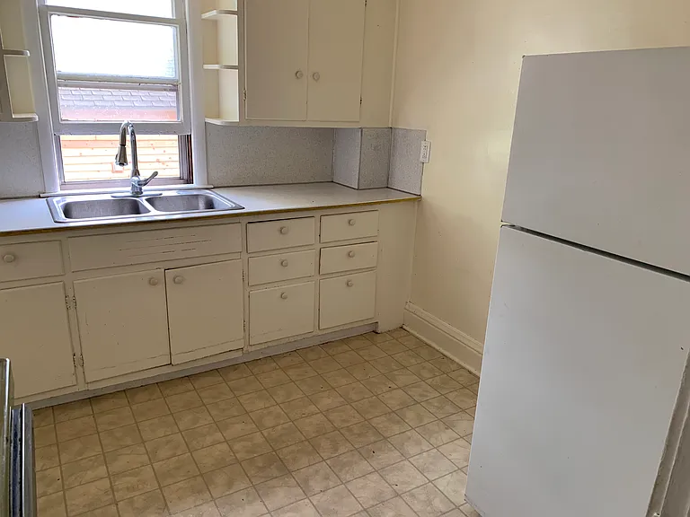 2218 McCracken St #2 — Photo 8