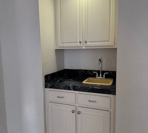 4th image of 3356 Vema Dr