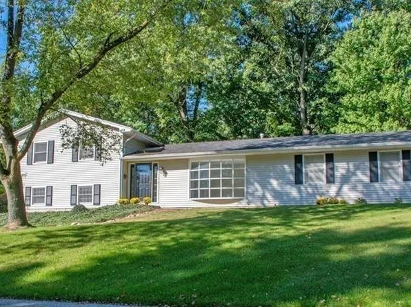 52033 Post Tavern Trl, Granger, IN 46530