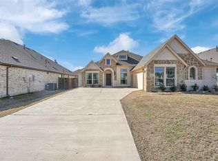 821 Woodview Ct, Anna, TX 75409