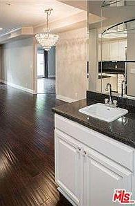 5th image of 114 N La Peer Dr APT 103