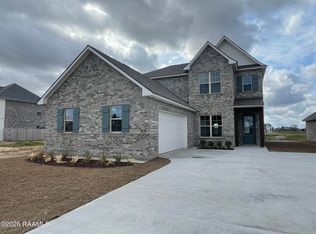 308 Sweet Harvest Rd, Youngsville, LA 70592