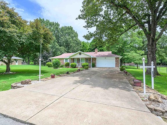 3rd image of 53 Cherry Blossom Dr