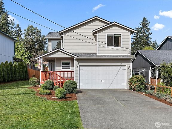3rd image of 5035 Carole Drive NE