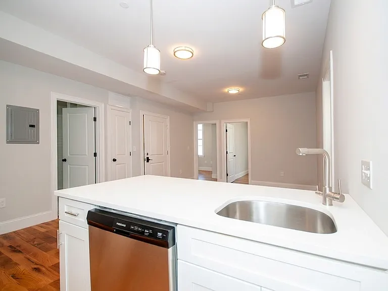 205 Marion St #2 — Photo 2