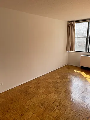 Rented by R New York | media 22