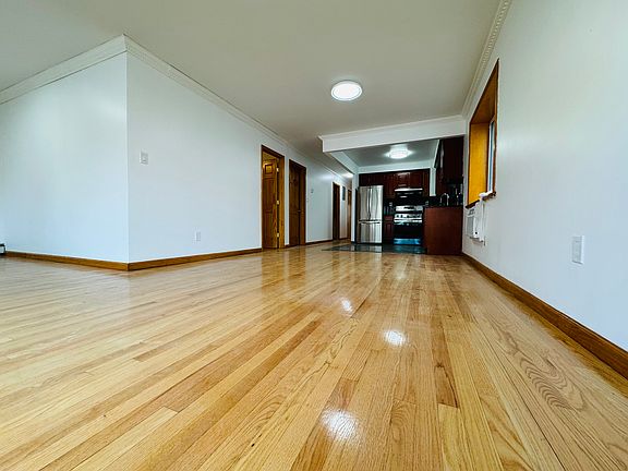 5th image of 4241 159th St #1