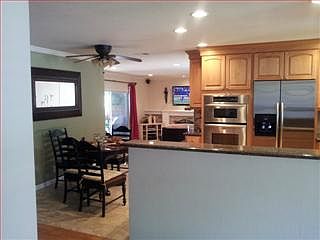 4th image of 4534 Tomrick Ave