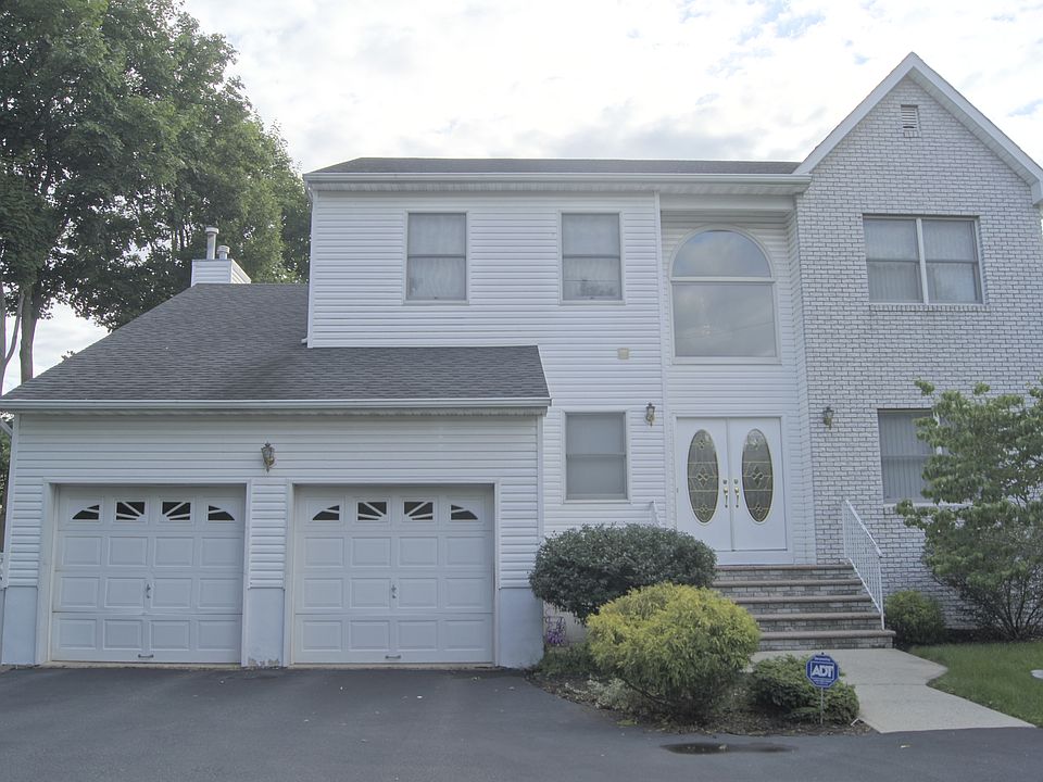 Front of Beautiful Colonial