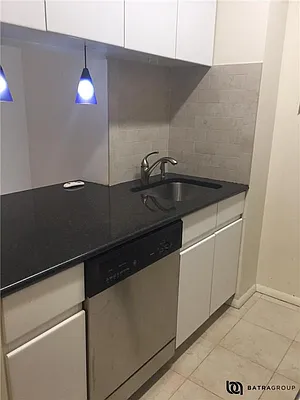 Rented by Batra Group Inc | media 9
