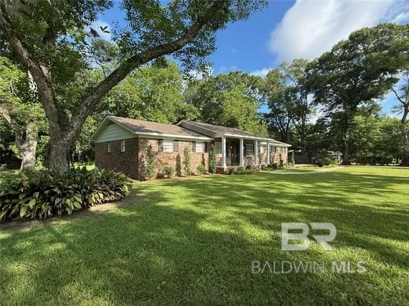 10374 Henderson Camp Rd N, Grand Bay, AL 36541