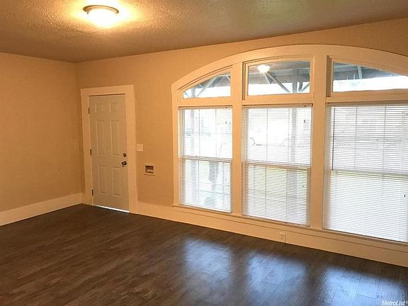 5th image of 3700 41st Ave