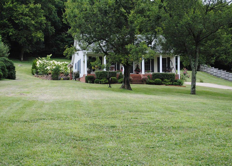 2nd image of 720 Valewood Dr