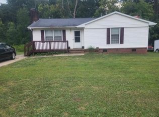 3867 Pembrooke Rd, Winston Salem, NC 27106
