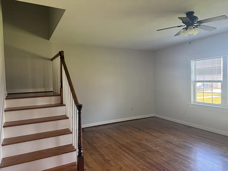 121 N Queen St #3 — Photo 9