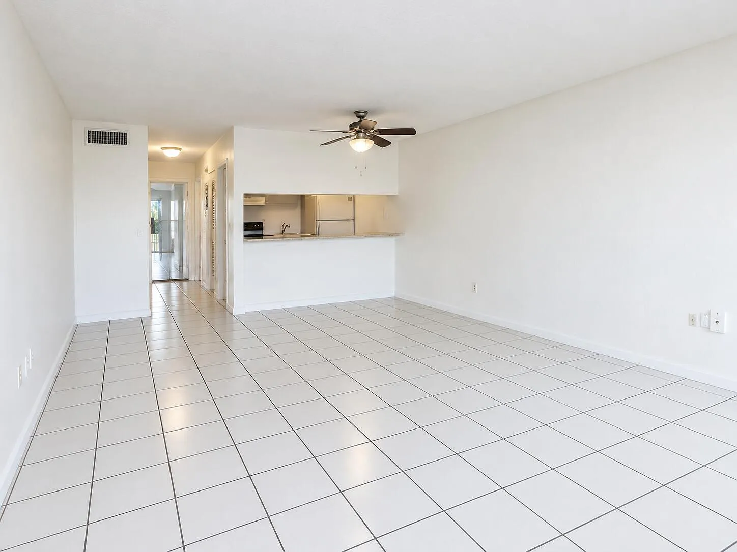 Studio, 1.0 bath, 440 sqft, $1,150 — Photo 2