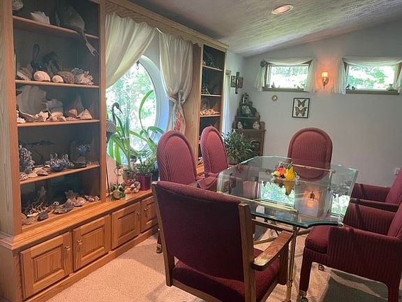 4th image of 15717 Wagner Dr