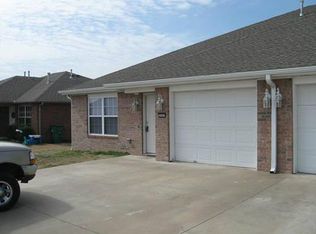 2850 Carondolet St #A, Springdale, AR 72764