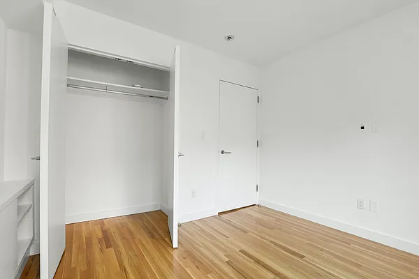 Rented by Stonehenge NYC LLC | media 14