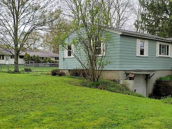 3rd image of 242 Hillcrest Ave