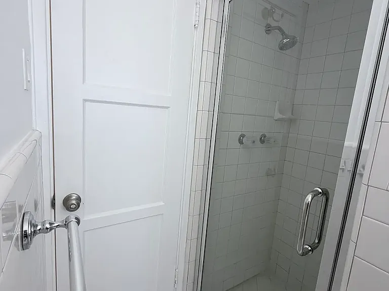 238 N Clark Dr #7 — Photo 21