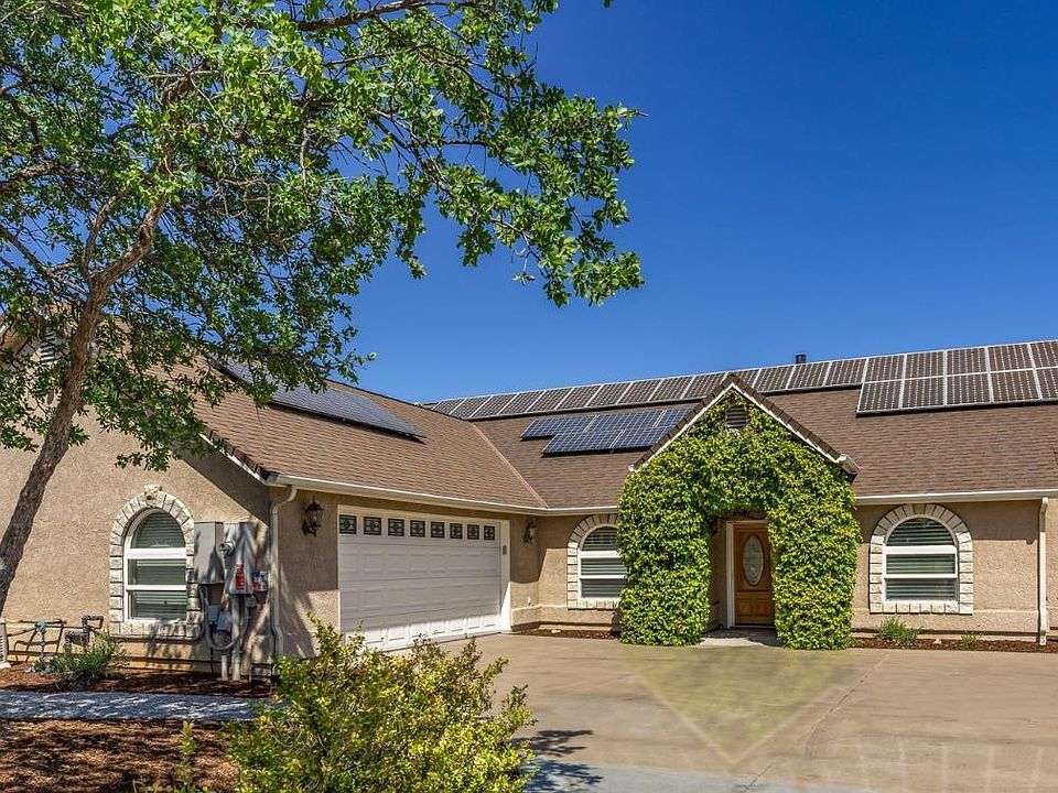 1st image of 41443 Lilley Mountain Dr