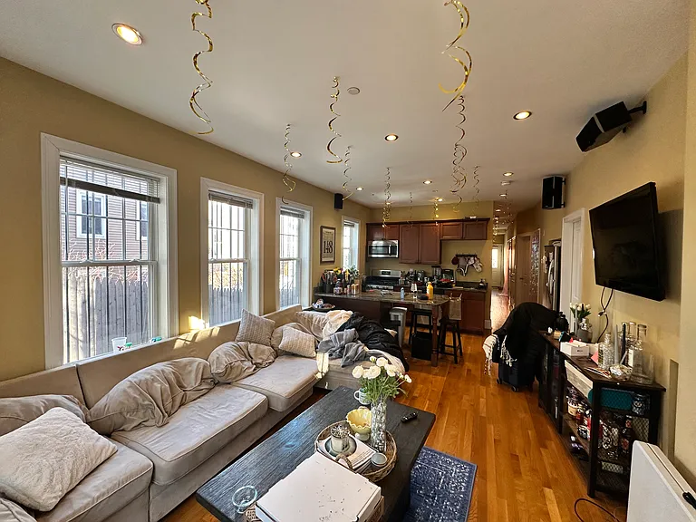 148 Hillside St #3 — Photo 1