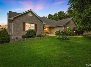 10101 Manassas Dr, Festus, MO 63028