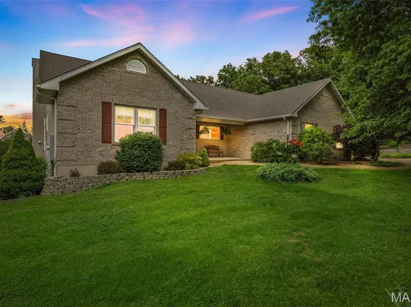 10101 Manassas Dr, Festus, MO 63028