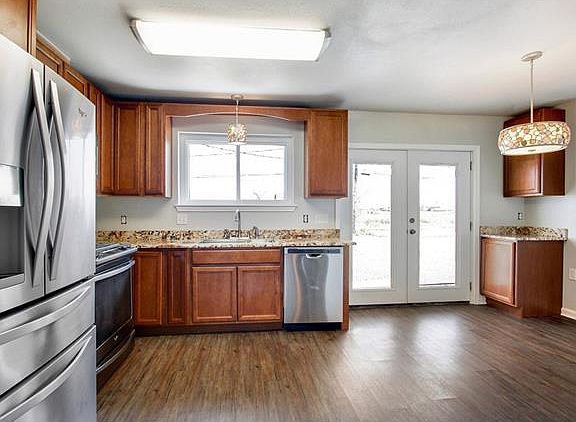 5th image of 4244 W Loyola Dr