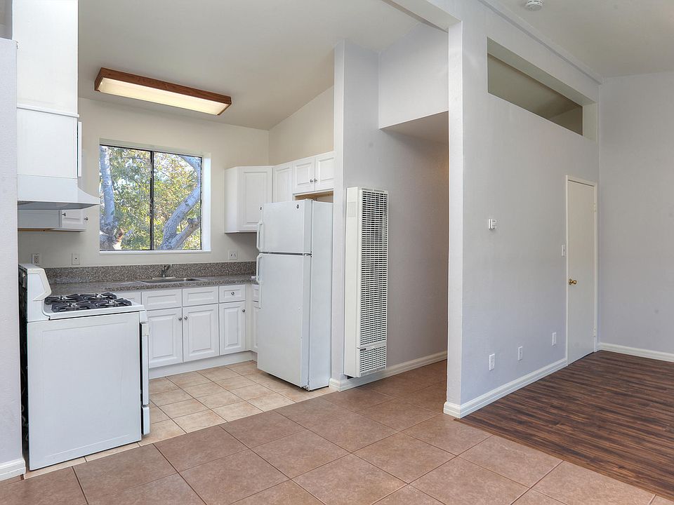 1st image of 521 W Anapamu St APT C