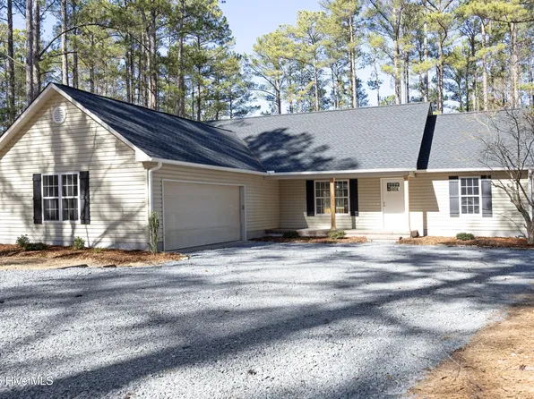 144 Birdnest Court, West End, NC 27376