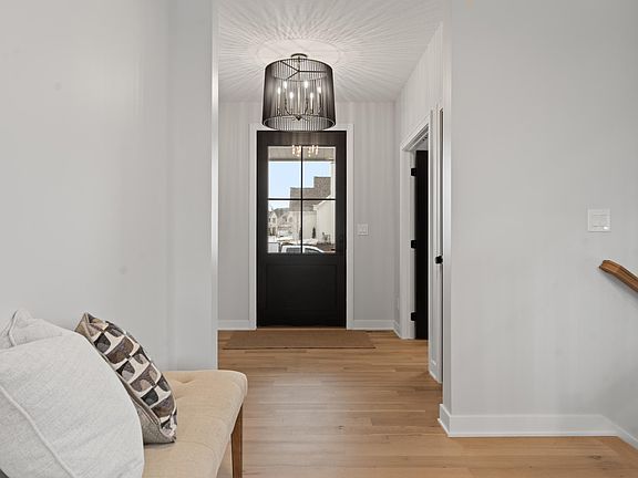 2nd image of 2643 Timber Oaks Rd SW