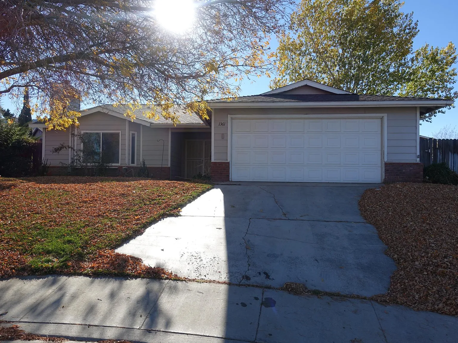 3 bed, 1551 sqft, $2,500 — Photo 1