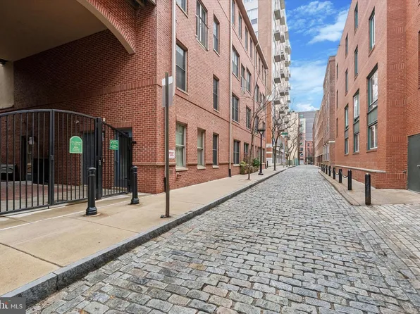 133 N Bread St #L1, Philadelphia, PA 19106