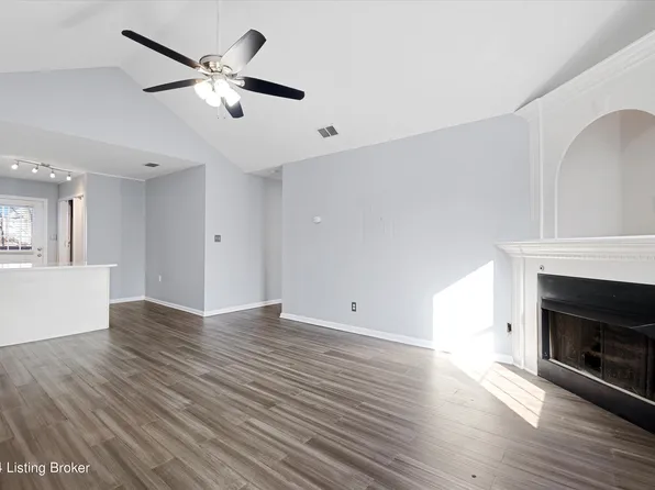 1920 Muncie Ave APT 8, Louisville, KY 40206