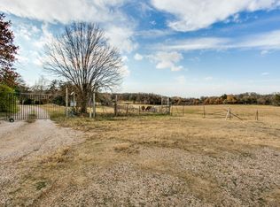 3501 Roys Ln, Burleson, TX 76028