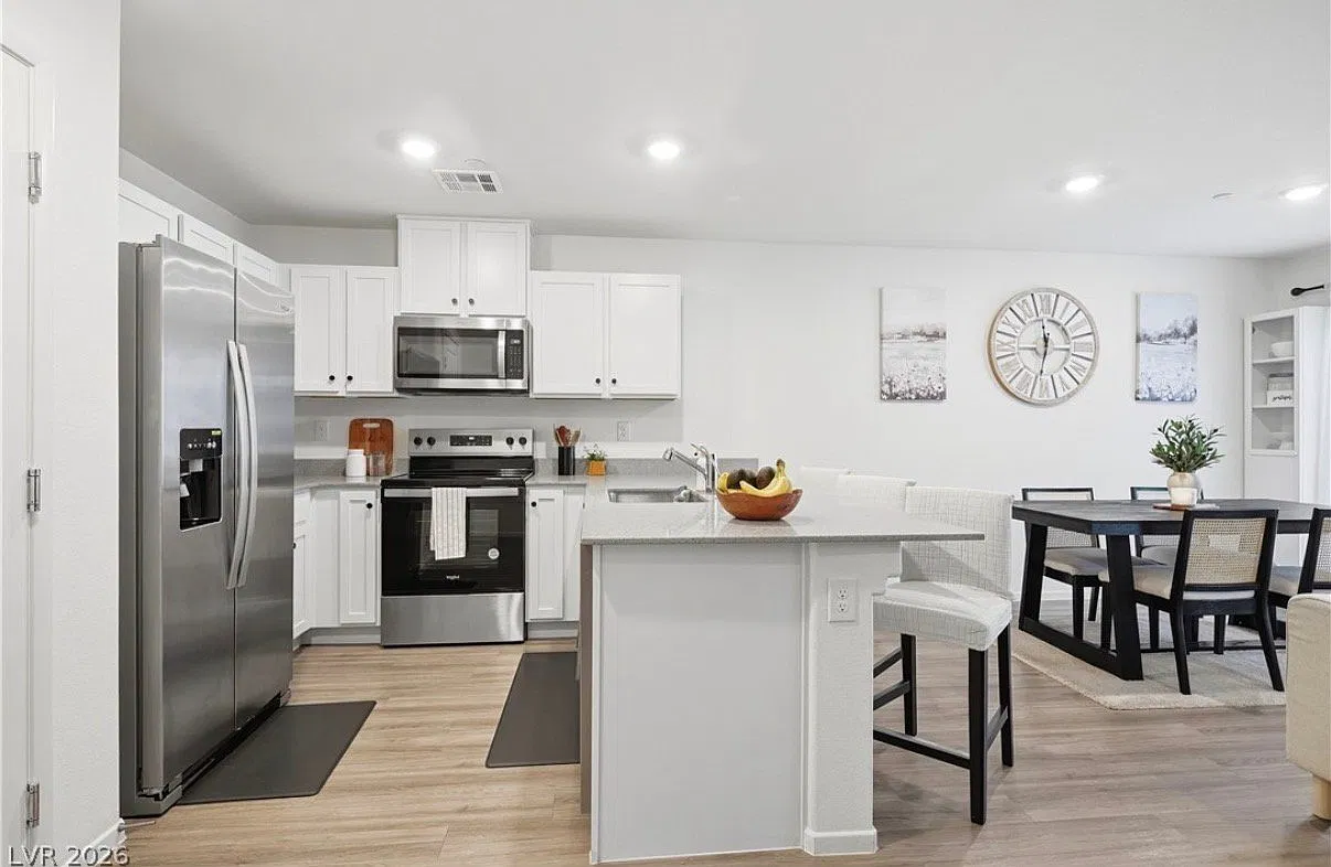 Beautiful 2-Year-Old Townhome in a Gated Community - Move-In Ready! — Photo 2