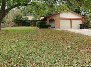 8226 Phoenix Ave, Universal City, TX 78148
