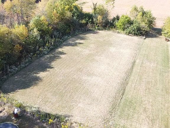 4th image of 38 Prairie Knoll Dr
