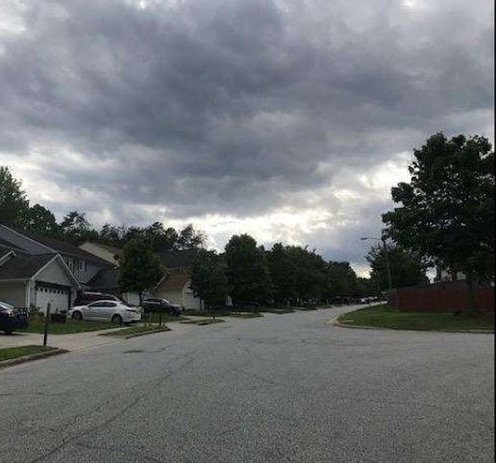 Exterior Neighborhood (street photo)